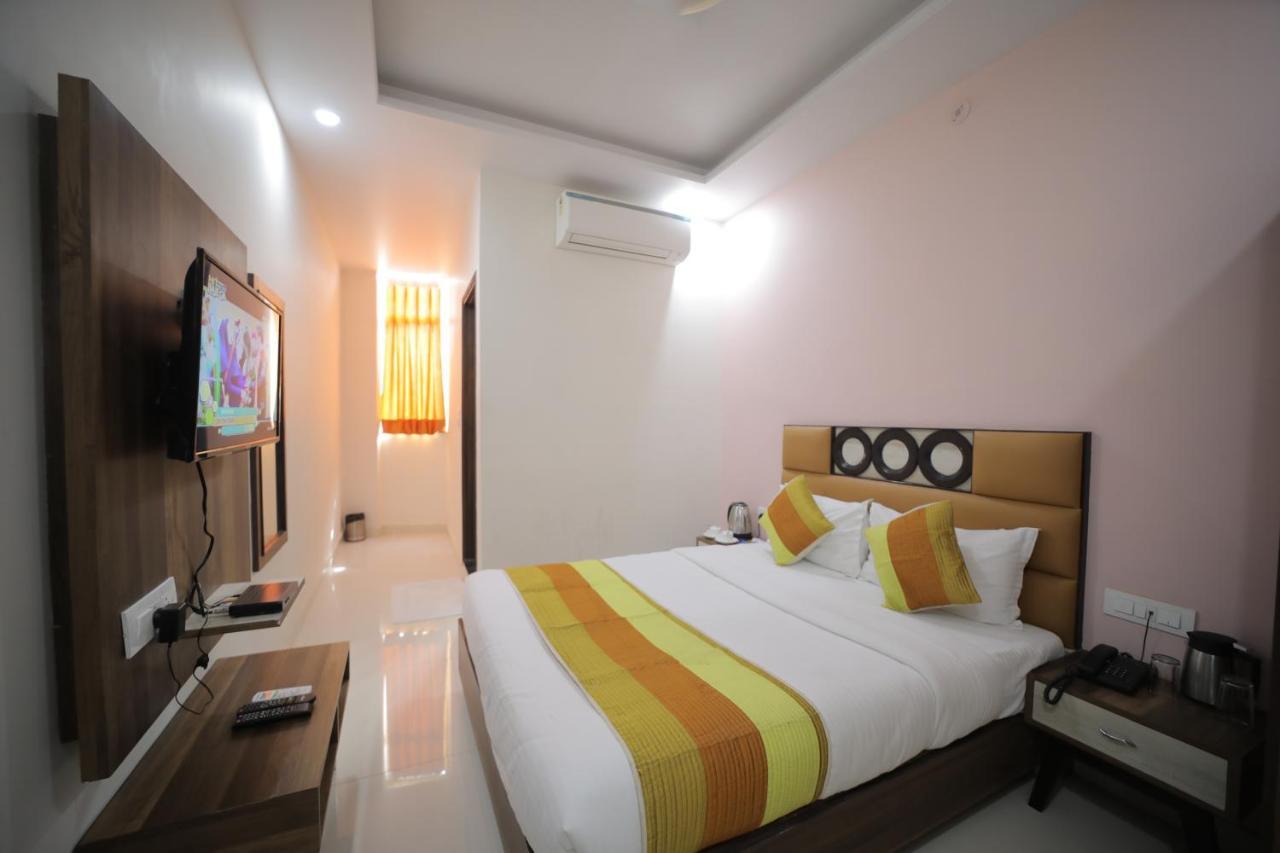 ג'איפור Hotel Reeve Inn מראה חיצוני תמונה